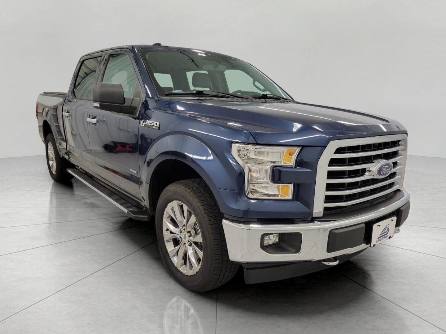 2017 Ford F-150 XL in Blue Jeans/Magnetic — front three-quarter view