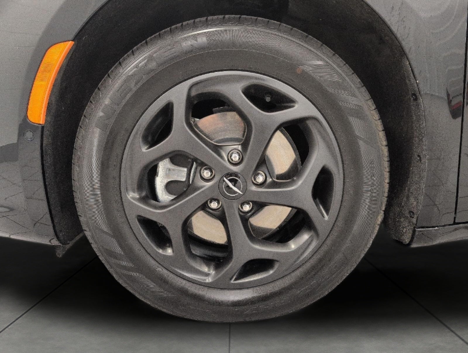 2025 Chrysler Pacifica — rear three-quarter view