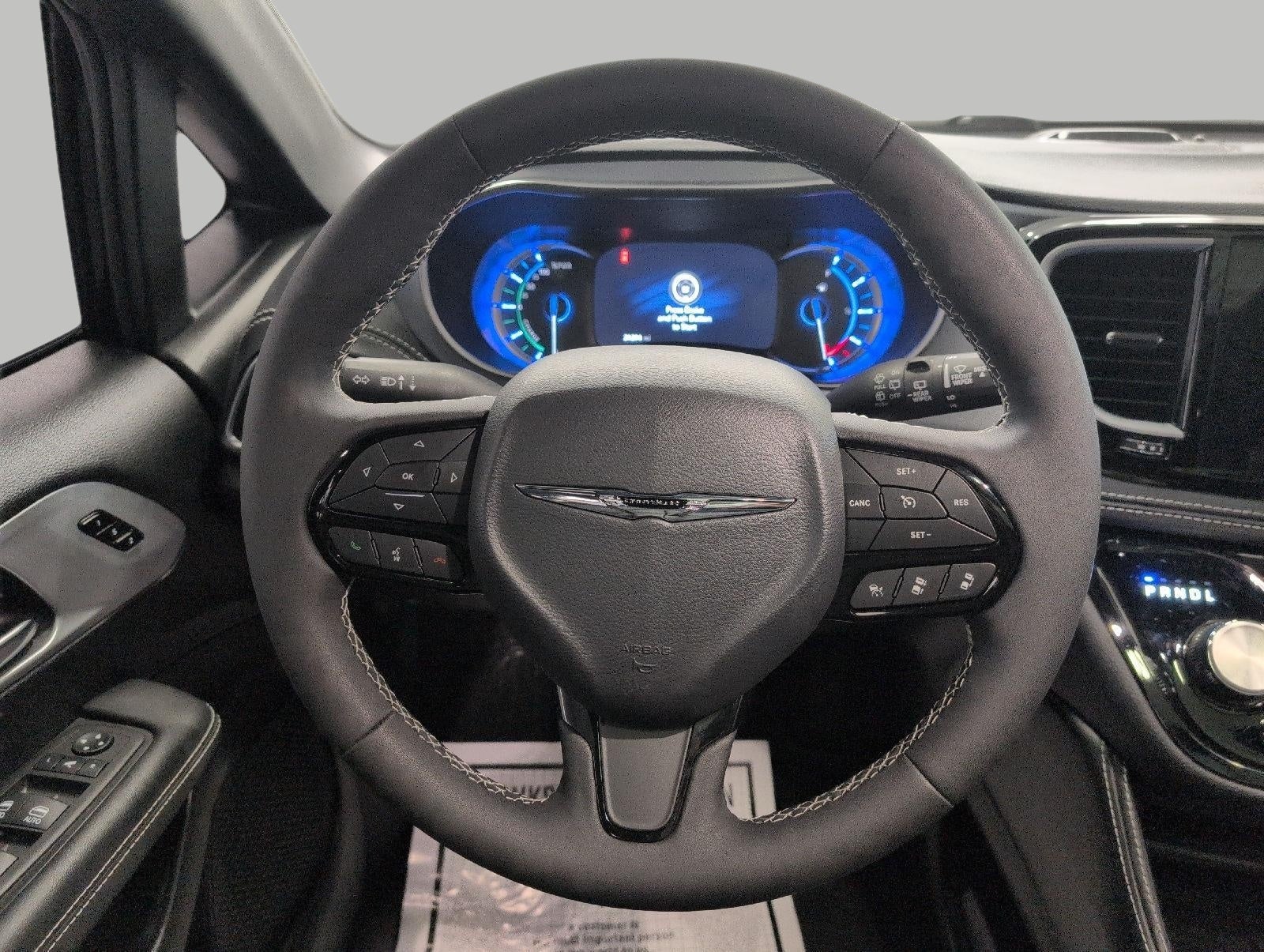 2025 Chrysler Pacifica — detail view